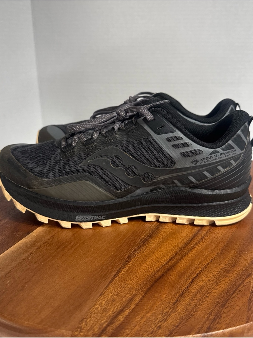 Saucony Xodus 11 Women’s Running Shoes Gray Black Trail Hiking Sneakers Size 8 - Picture 7 of 16